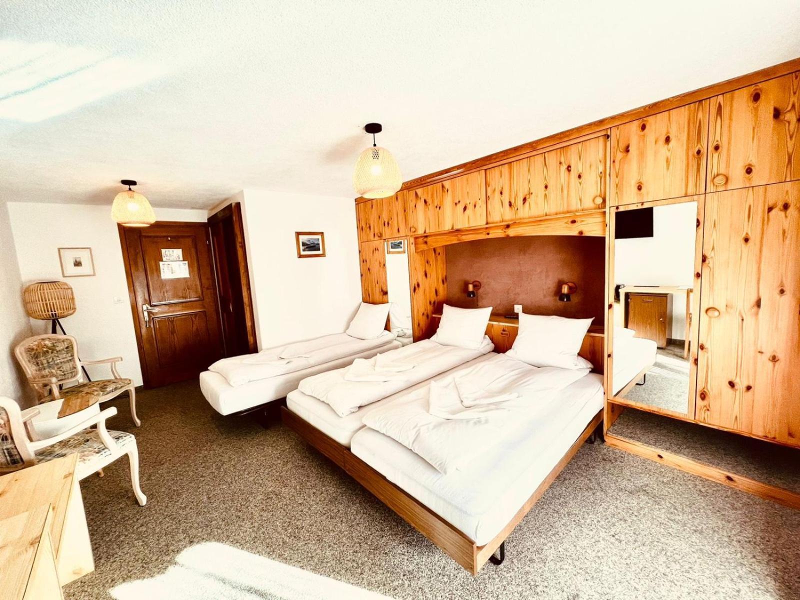 Hotel Old Jnn Klosters Exterior photo
