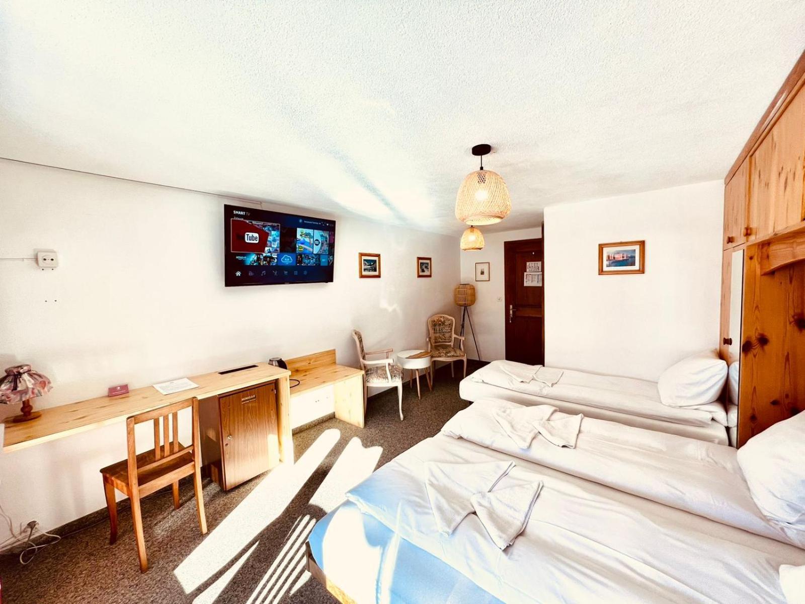 Hotel Old Jnn Klosters Exterior photo